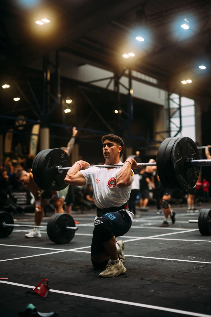 atleta H de functional fitness / Crossfit compitiendo